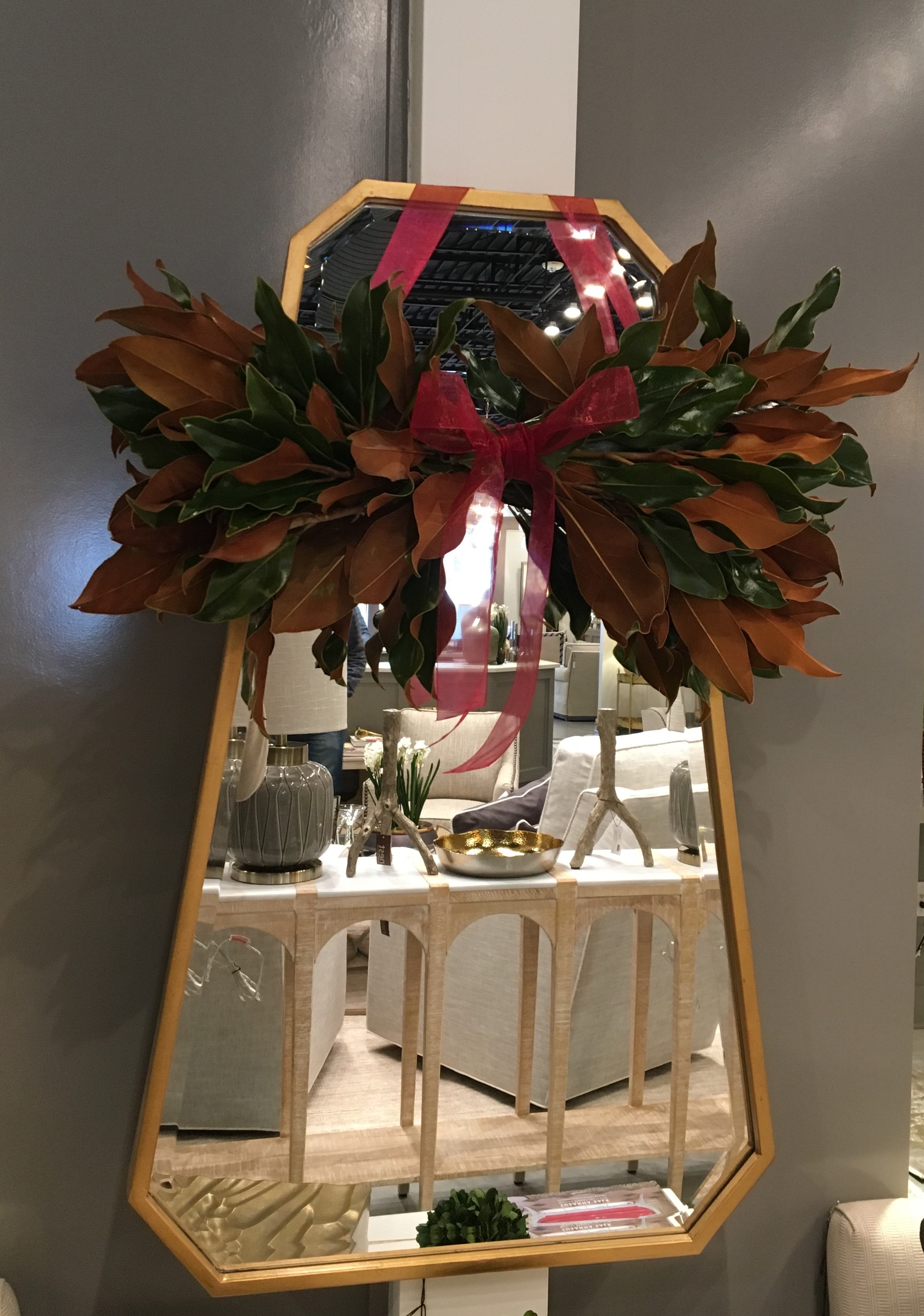 Weston Farms Magnolia 24" Bowtie-image-0