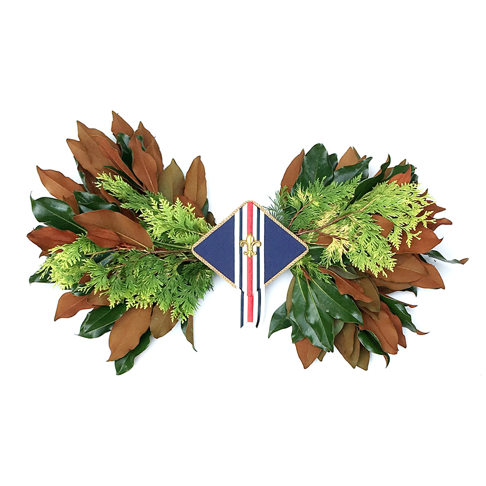 Medallion Wreath 24” Bowtie