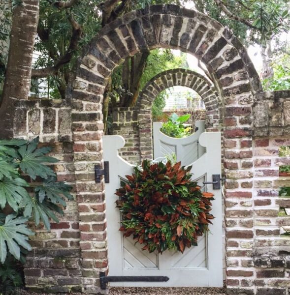 Emerald Lace 28" Wreath